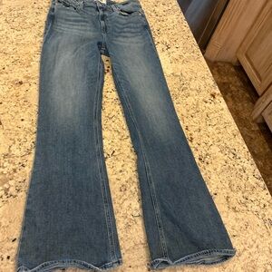 PAIGE High Rise Laurel Canyon Jeans Sz 30